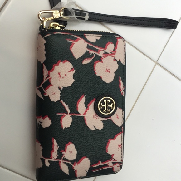 New without tag Tory Burch wallet/wristlet w iPhone 6 slot - Picture 1 of 4
